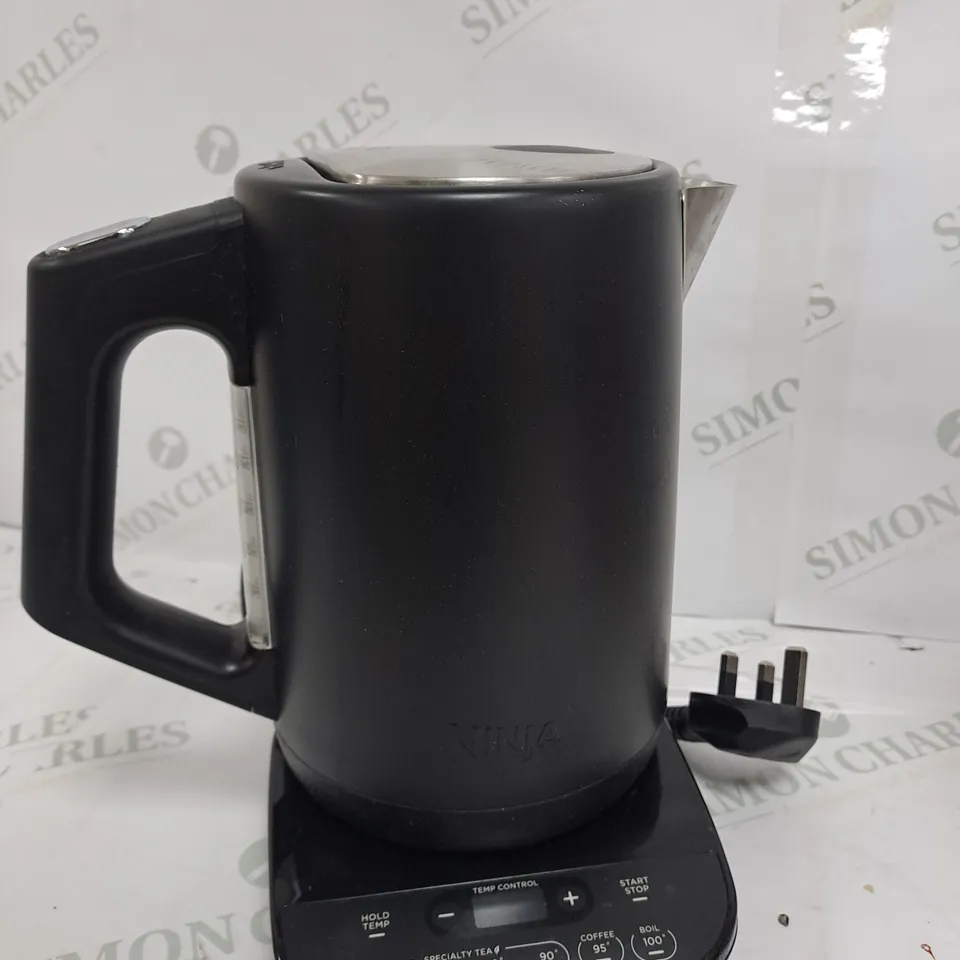 BOXED NINJA PERFECT TEMPERATURE KETTLE KT200UK