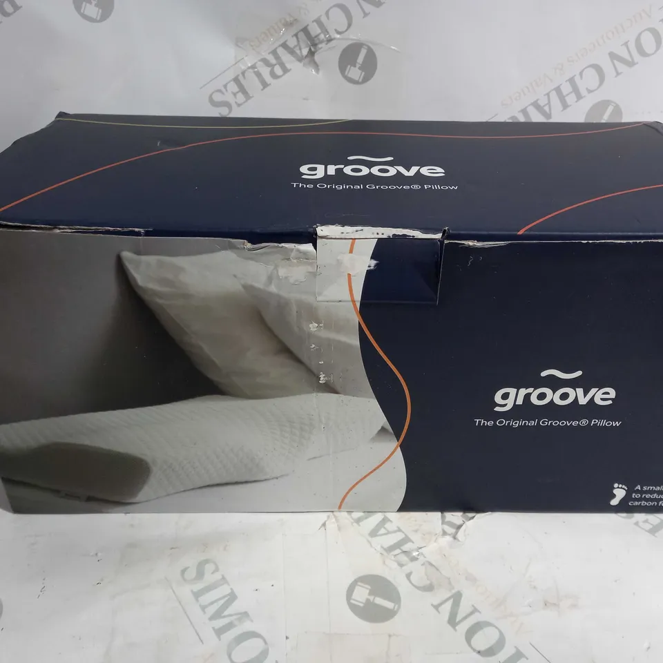 GROOVE PILLOW
