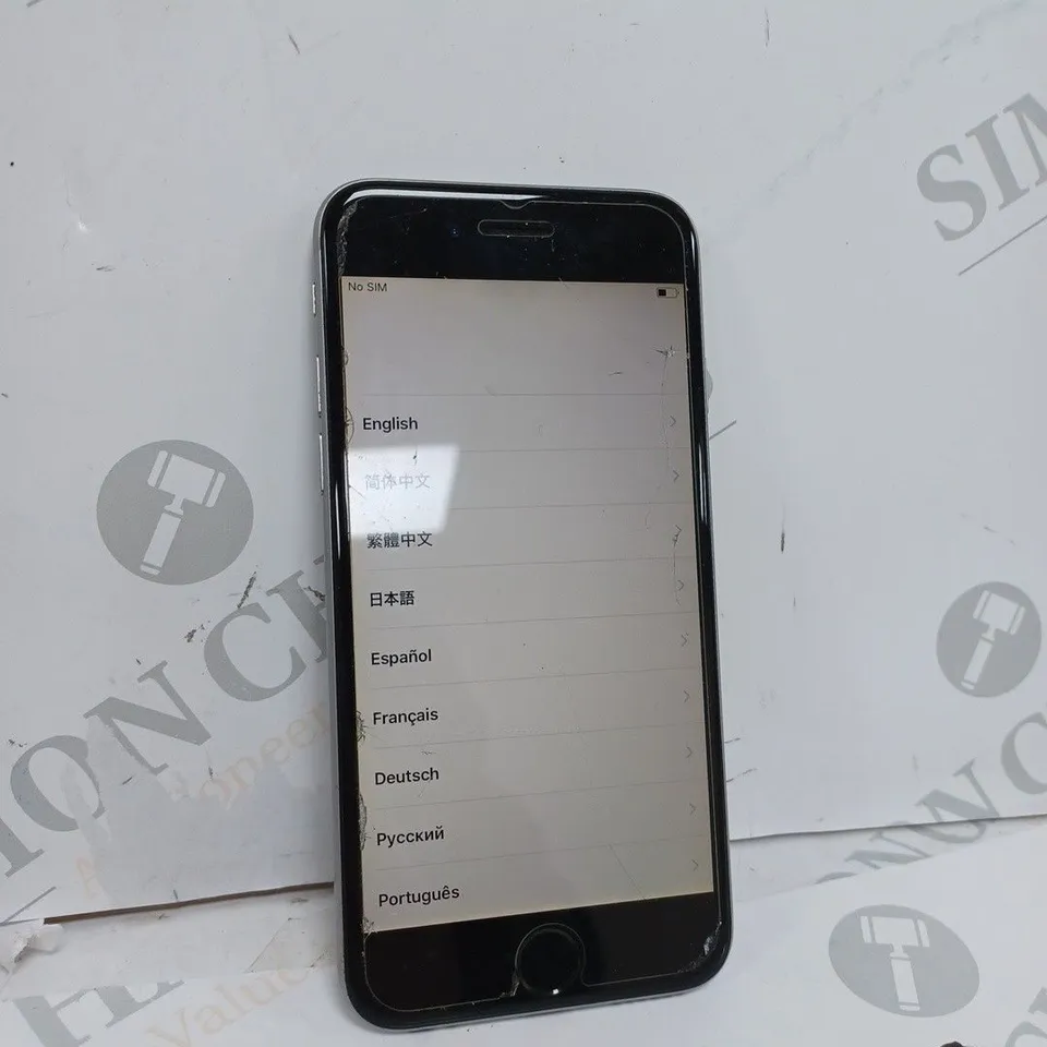 UNBOXED APPLE IPHONE 6 IN SILVER 