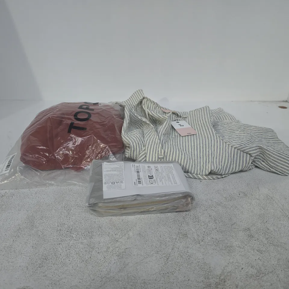 BOX OF APPROXIMATELY 28 ASSORTED CLOTHING ITEMS TO INCLUDE TOPSHOP, TU ETC