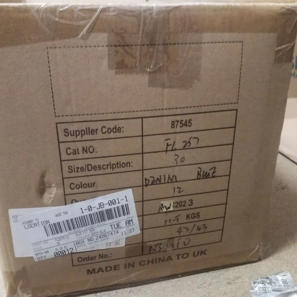 BOX CONTAINING APPROXIMATELY 12 BRAND NEW JULIPA DENIM BLUE SLIM FIT JEANS - SIZE 30