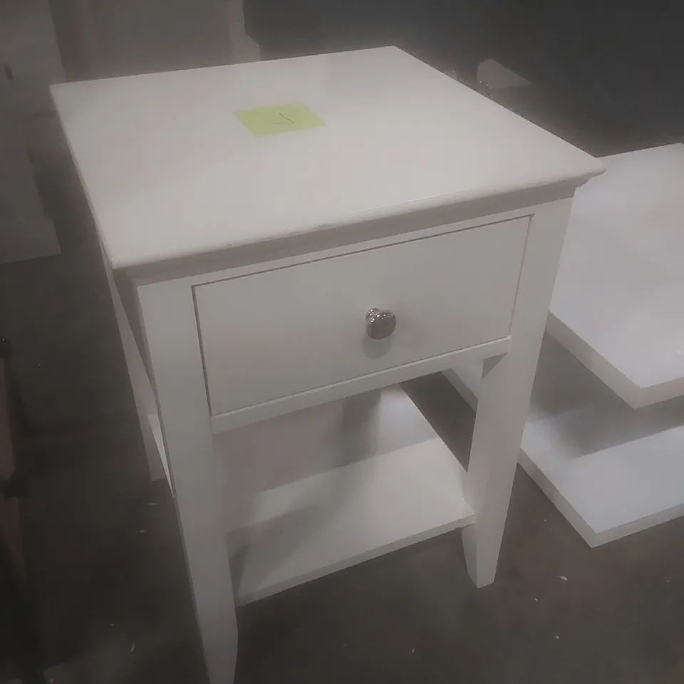 BEDSIDE TABLE WITH DRAW - WHITE