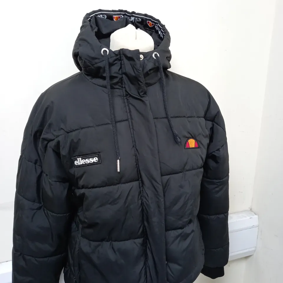 ELLESSE BUBBLE COAT SIZE 6