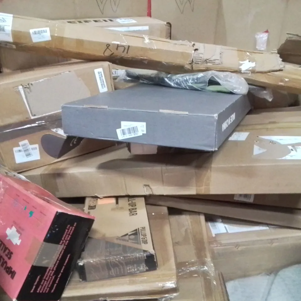 PALLET OF ASSORTED HOUSEHOLD GOODS AND PRODUCTS TO INCLUDE; ELECTRIC WATER HEATER,IBALANCE BALL,METAL OSCILLATING SPRINKLER