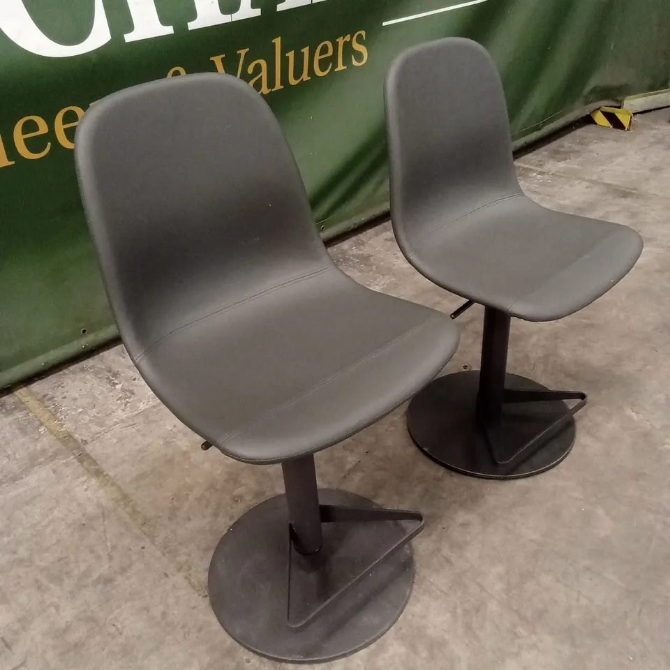 SET OF 2 QUALITY DESIGNER ZARAGOZA GAS-LIFT BARSTOOLS, DARK GREY PU LEATHER