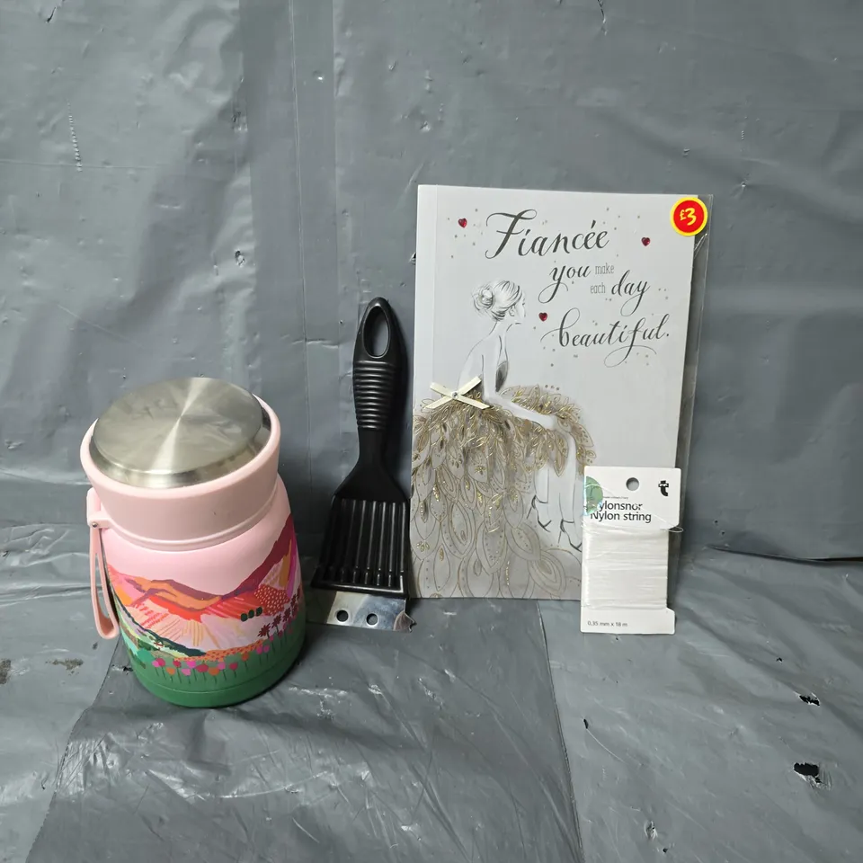 APPROXIMATELY 10 ASSORTED ITEMS TO INCLUDE - NYLON STRING , WIRE BRUSH , CARDS ETC