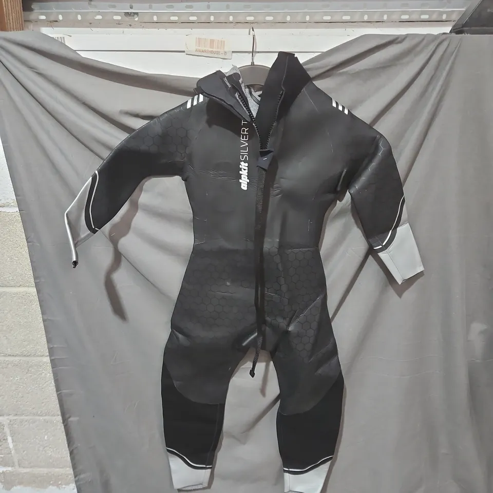 DLPKIT SILVER TIP WS SHORT & STRONG WETSUIT – WOMEN'S, 5'2"–5'6", 70–80 KG