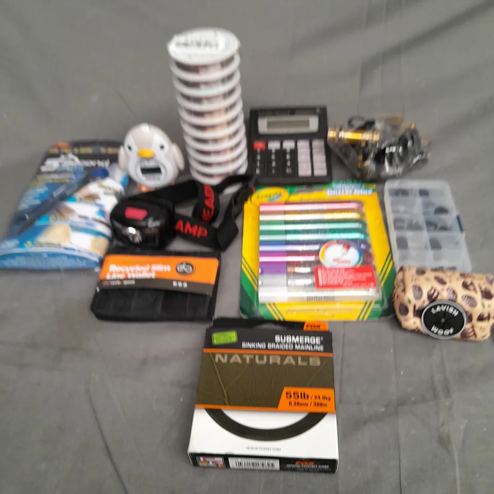 BOX OF ASSORTED HOUSEHOLD ITEMS TO INCLUDE CRAYOLA, NUBY AND CYCLING LIGHT
