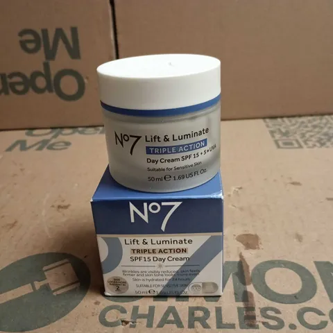 NO7 LIFT & LUMINATE DAY CREAM SPF15, 50 ML (IN BOX)