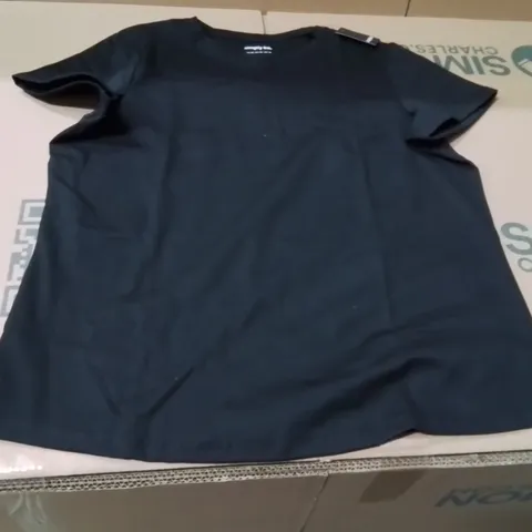 BOXED BRAND NEW APPROXIMATELY 40 SIMPLY BE ACTIVE BLACK T-SHIRT SIZE 20