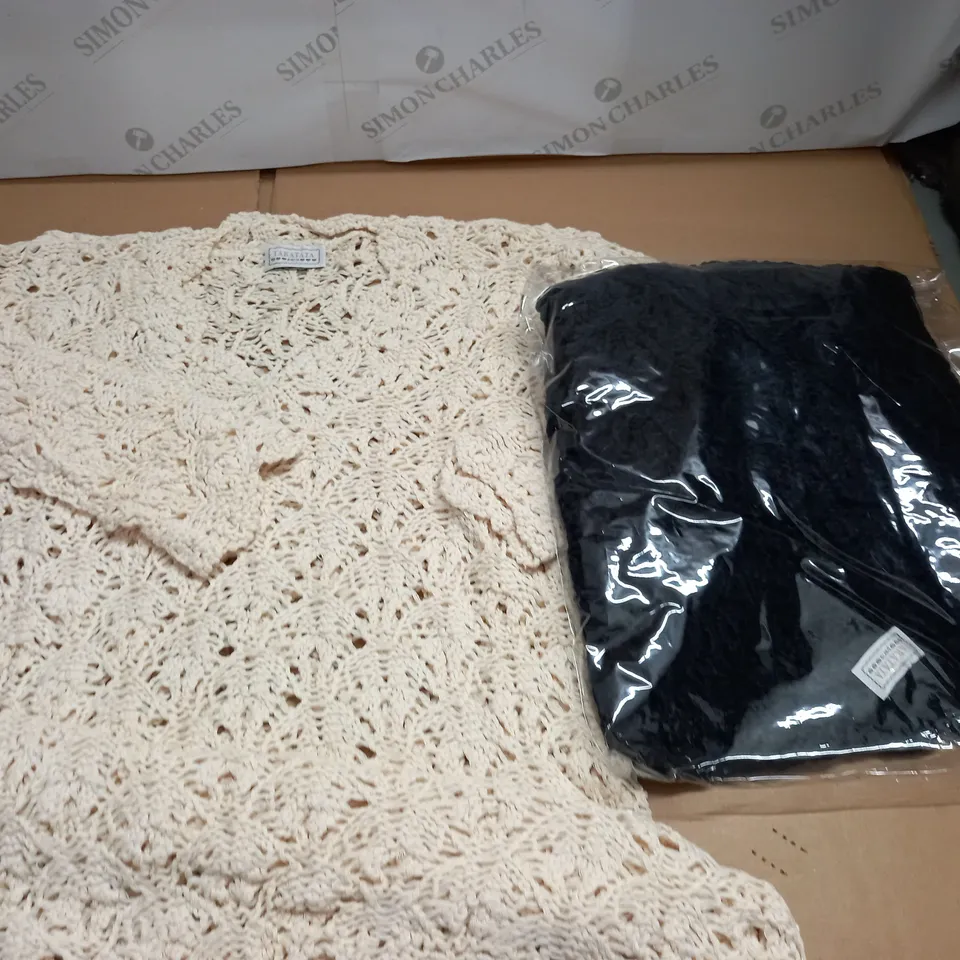 LOT OF APPROXIMATELY 15 AS NEW TARATATA KNIT JUMPERS - SIZE UNSPECIFIED