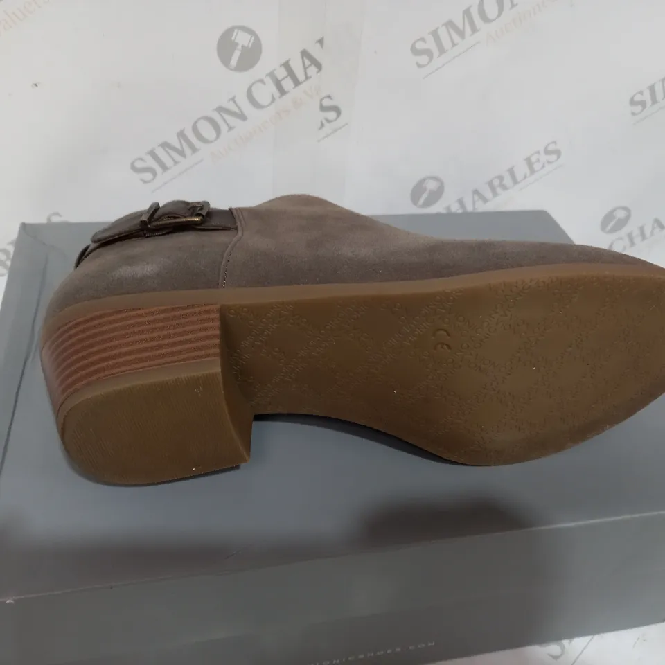 BOXED PAIR OF VIONIC ORTHOTIC MILLIE ANKLE BOOT W/ FMT TECHNOLOGY