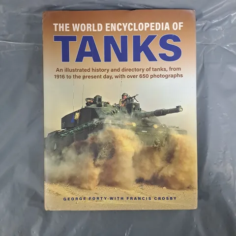 THE WORLD ENCYCLOPAEDIA OF TANKS BOOK