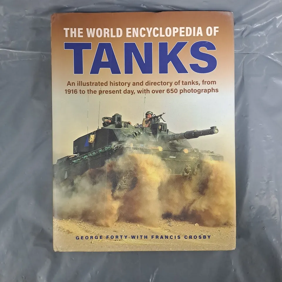 THE WORLD ENCYCLOPAEDIA OF TANKS BOOK