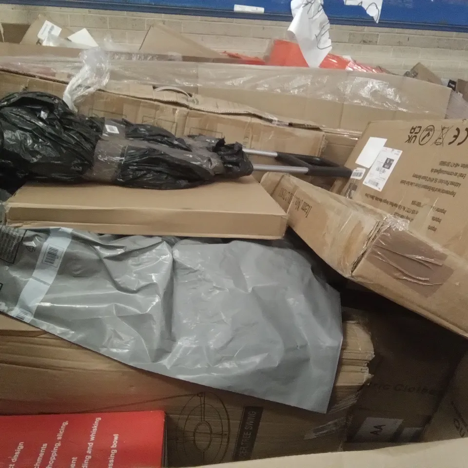 PALLET OF ASSORTED ITEMS INCLUDING TELESCOPIC LADDER 2.6M, CHANFOK HOME CEILING FAN, HOMIDEC DESK, MULTIFUNCTION FOLDABLE ARM SUPPORT, WHITE CHRISTMAS TREE, COSVALVE FOOD PROCESSOR 