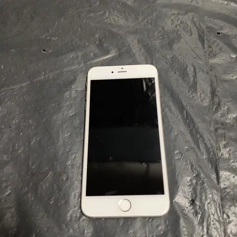 APPLE IPHONE 4.7-INCH – WHITE/SILVER BOXED WITH USB CHARGING CABLE