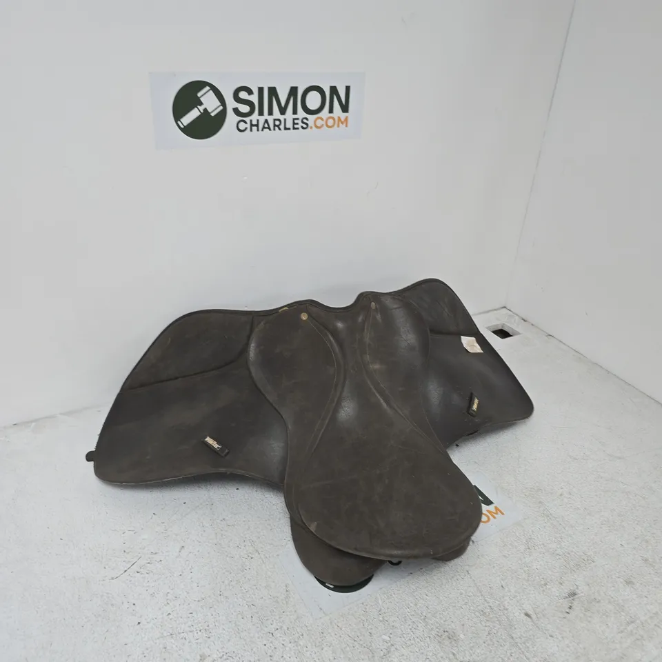 WINTEC SADDLE – BLACK LEATHER WITH SUEDE SEAT (USED) SIZE UNSPECIFIED