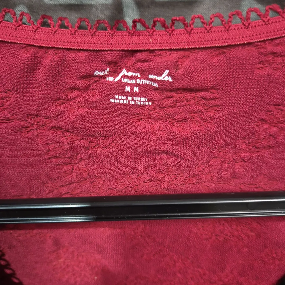 URBAN OUTFITTERS WOMEN'S RED LACE V-NECK TOP – UK SIZE M