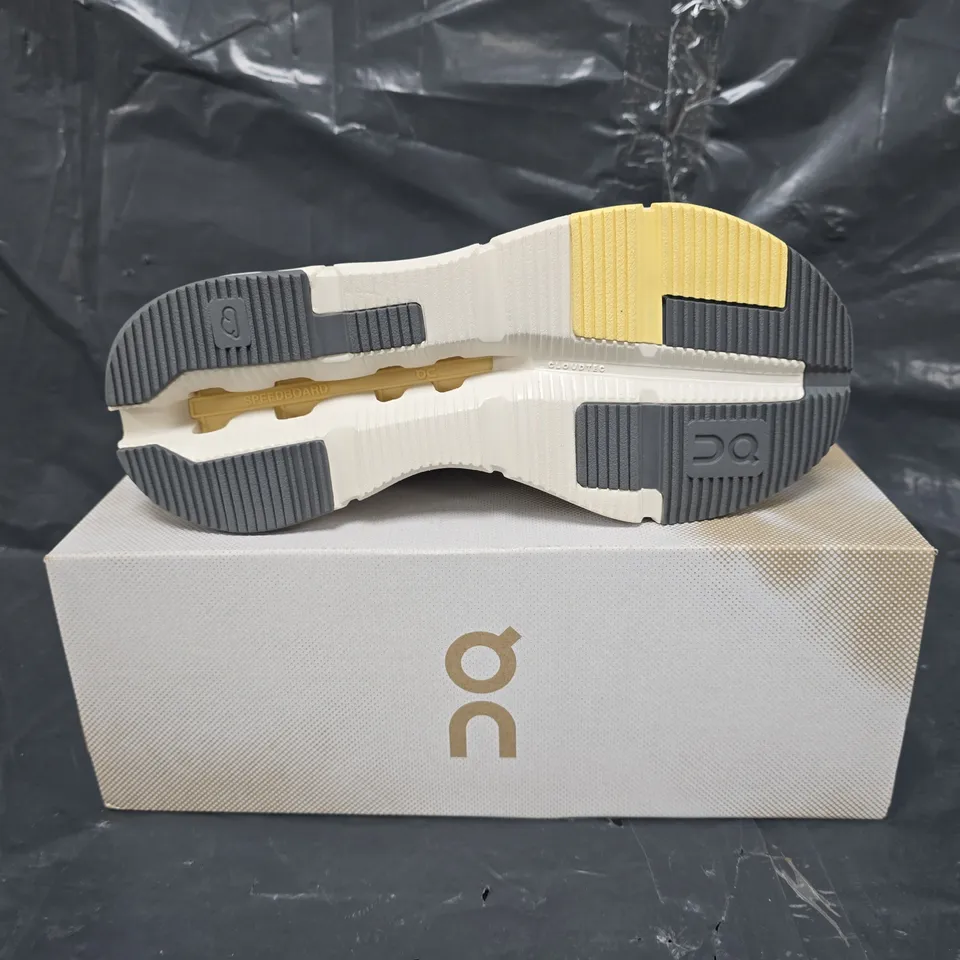 BOXED PAIR OF ON CLOUD NOVA 2 IN PURPLE SIZE UK 