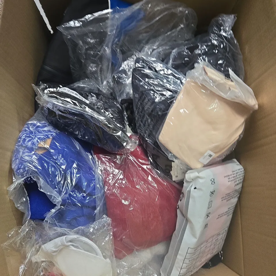 LARGE BOX OF ASSORTED CLOTHING ITEMS IN VARIOUS SIZES, STYLES AND COLOUR 