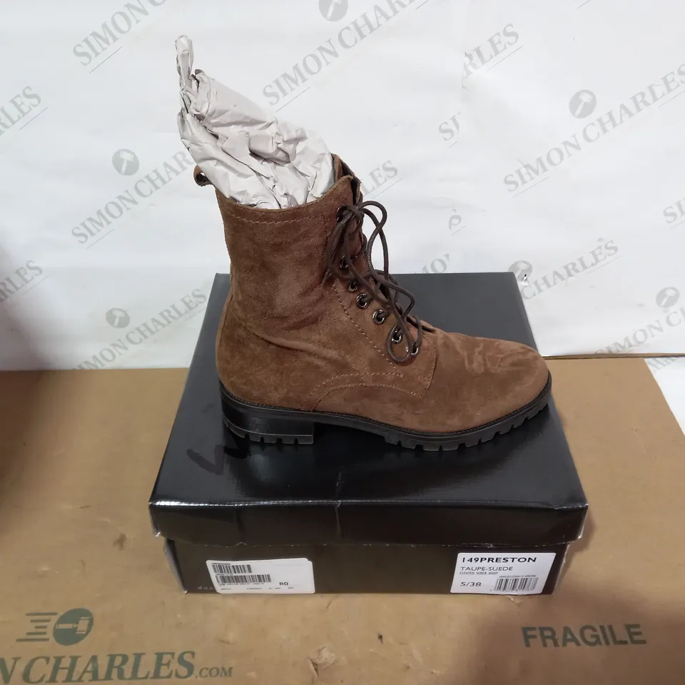 BOXED PAIR OF DUNE BOOTS - SIZE 38