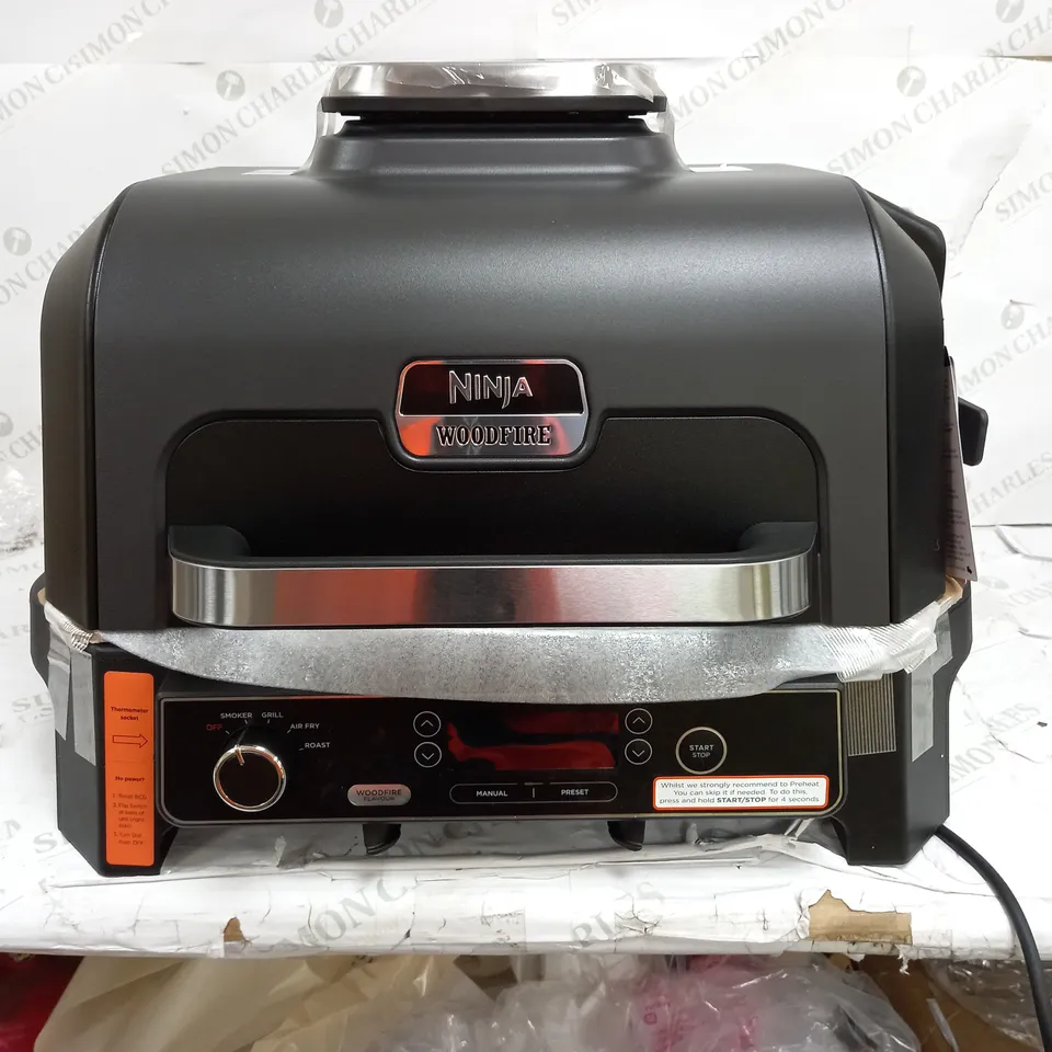NINJA WOOD FIRE PRO XL ELECTRIC BBQ GRILL,SMART COOK SYSTEM BUILT IN THERMOMETER 
