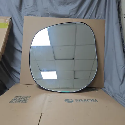 EDGED MIRROR, IRREGULAR ROUNDED-SQUARE – BOXED 