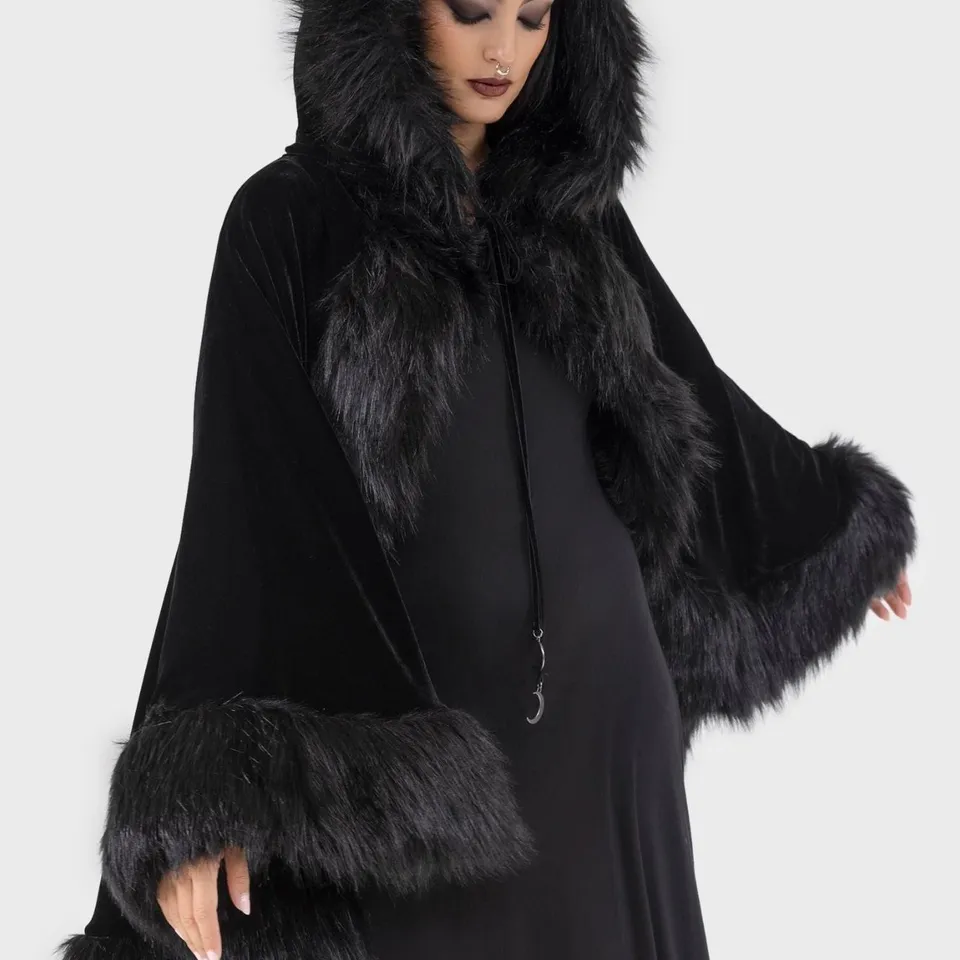 BRAND NEW KILLSTAR DARK AURA CLOAK SIZE 3XL