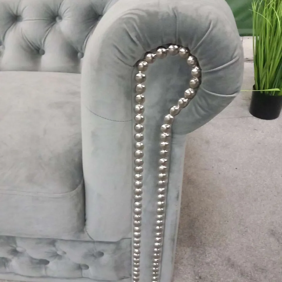 DESIGNER GREY VELVET EFFECT BUTTON BACK THREE SEATER SOFA WITH BUTTON BACK DETAIL