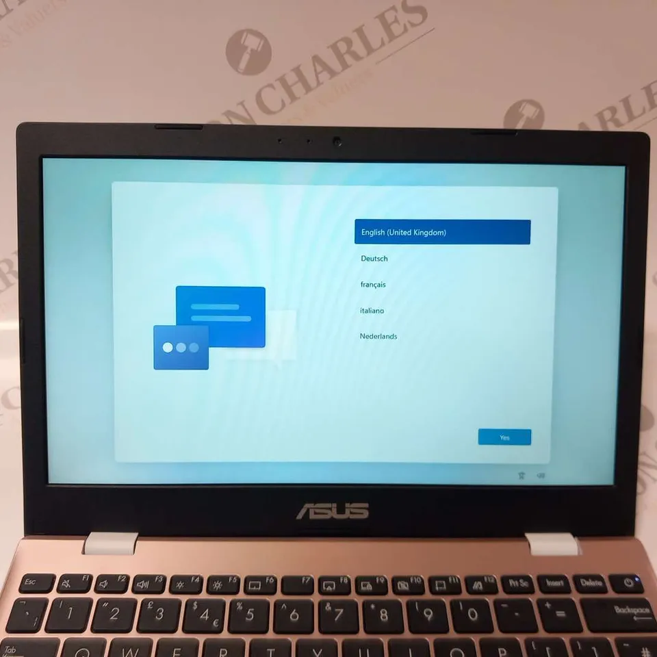 BOXED ASUS E210M NOTEBOOK SONICMASTER