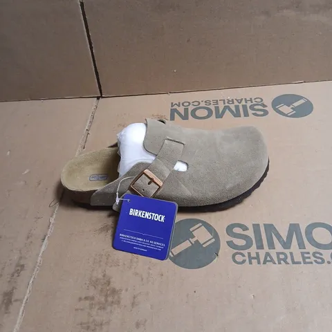 BIRKENSTOCK SUEDE SANDALS – GREY, BUCKLED STRAPS SIZE 37 BOXED WITH BLUE BRANDED BAG