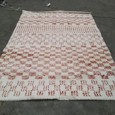 QUALITY DESIGNER AREA RUG - APPROXIMATELY 230X160CM