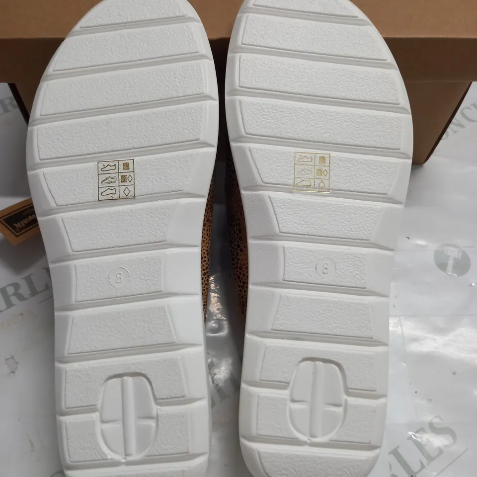 BOXED PAIR OF CUSHION WALK STRAPPY SANDALS - SIZE 8