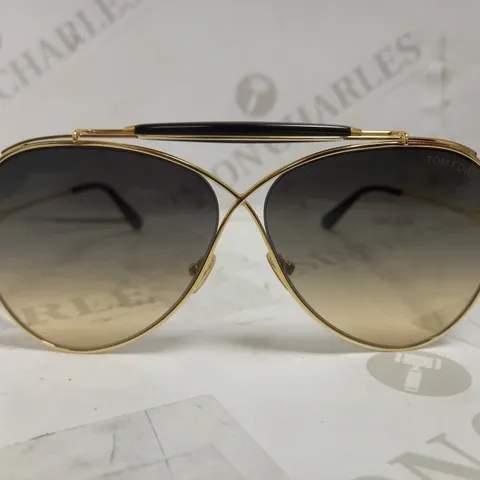 TOM FORD-STYLE GRADIENT SUNGLASSES