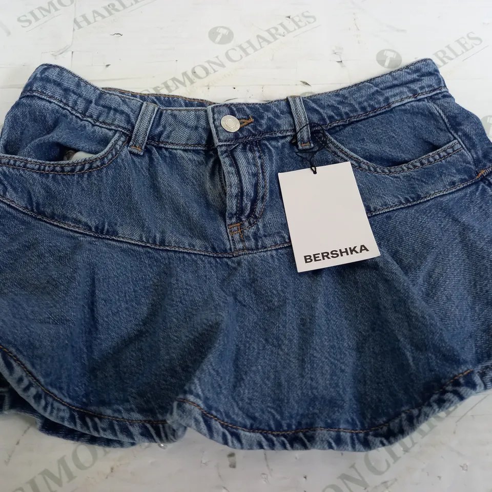 BERSHKA DENIM SHORT SKIRT - EUR 36