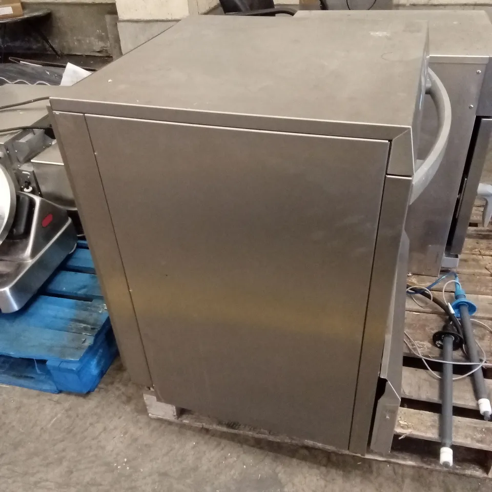 WINTERHALTER UC-XL UMC UNDER COUNTER DISHWASHER 