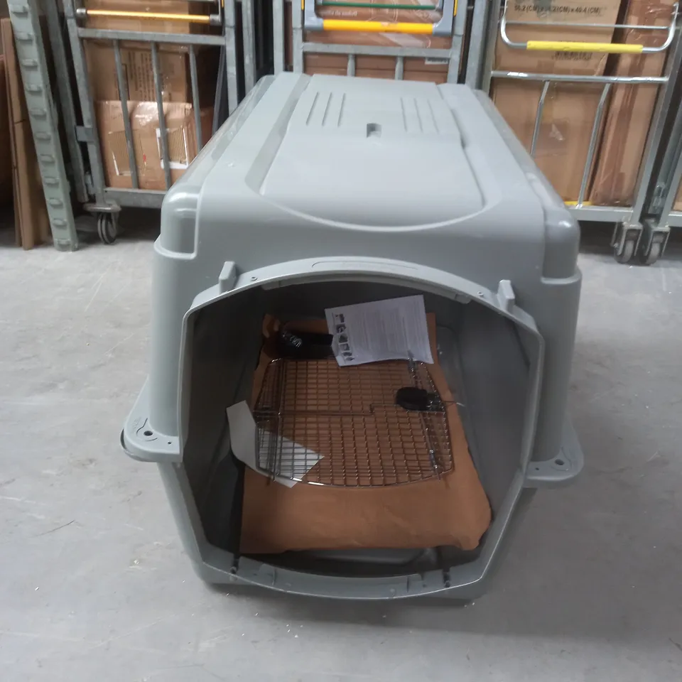 LARGE PET CRATE - COLLECTION ONLY