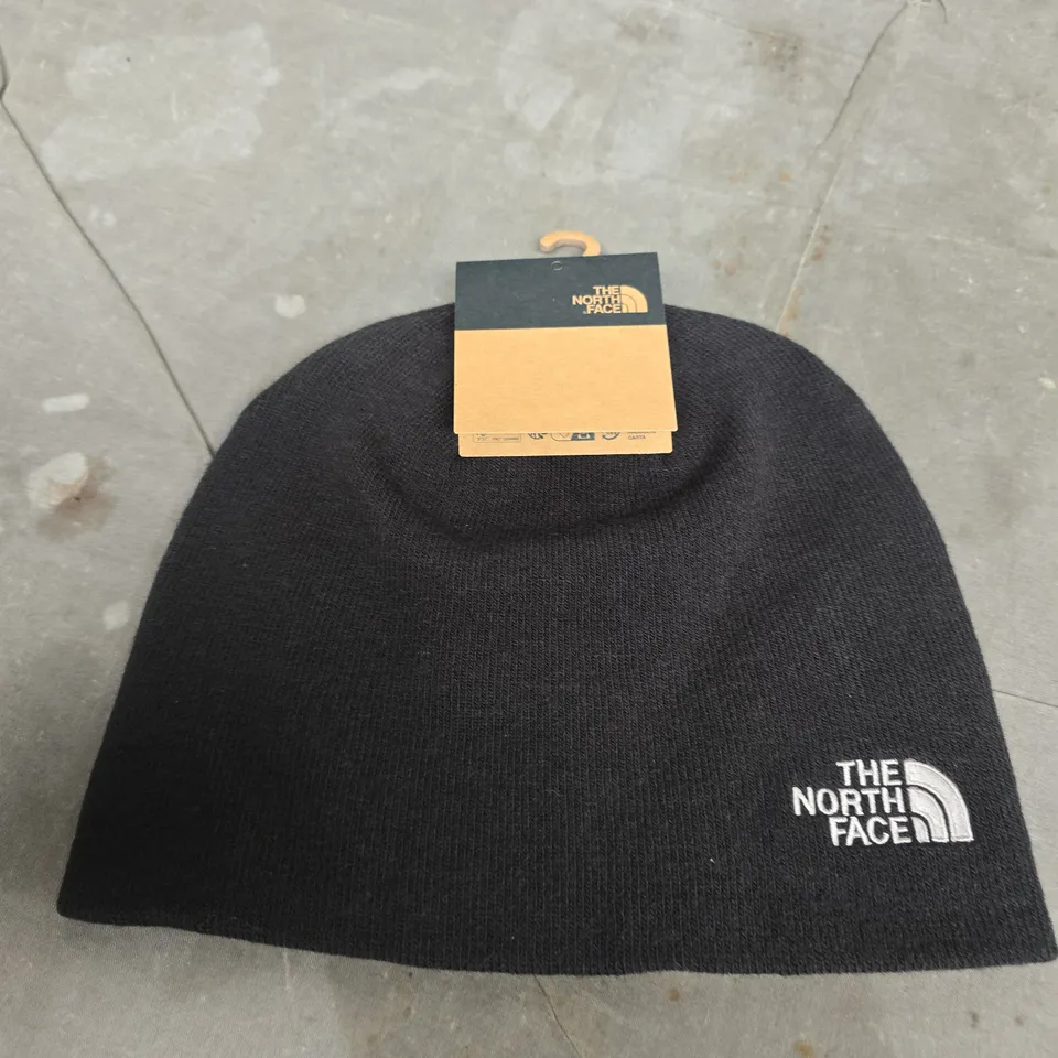 THE NORTH FACE BLACK BEANIE 