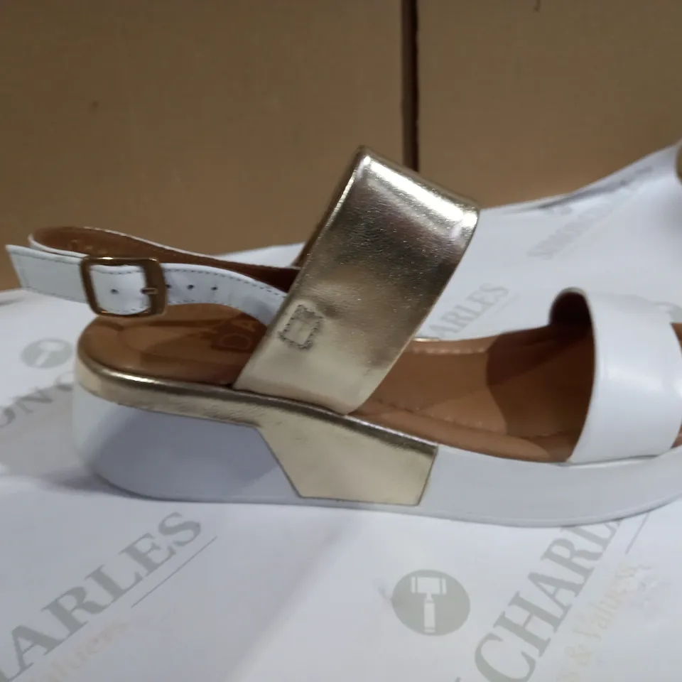 MODA WHITE AND GOLD SANDAL SIZE 8