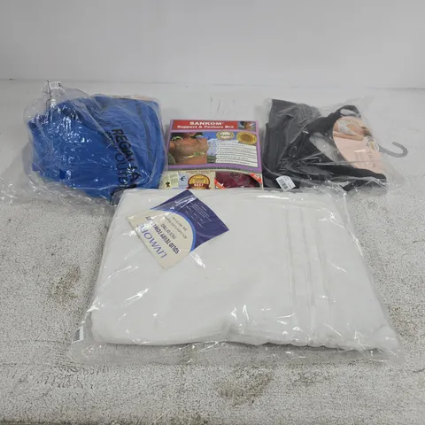 APPROXIMATELY 15 ASSORTED ITEMS TO INCLUDE SANKOM SUPPORT BRA, LIVMORE TOWEL SET, REGATTA CLOTHING, ETC - COLLECTION ONLY