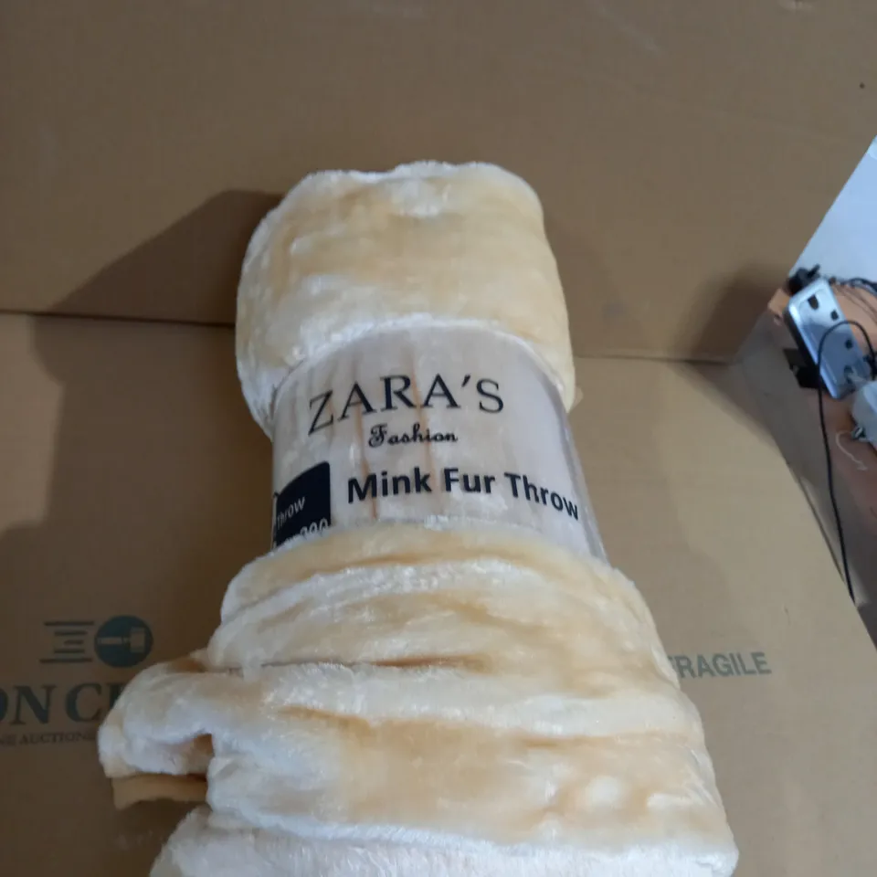 ZARA'S FSION MINK FUR THROW 