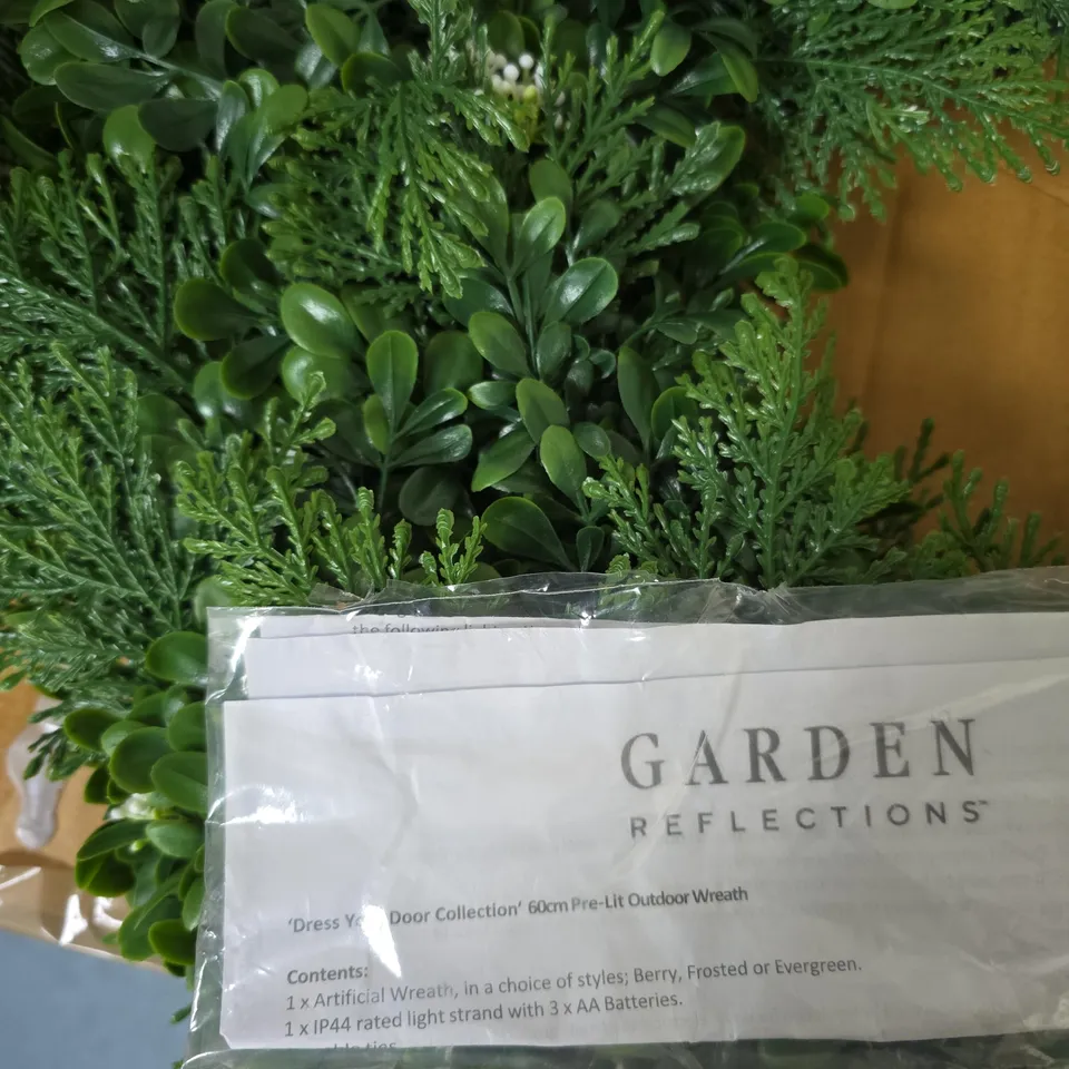 GARDEN REFLECTIONS DRESS YOUR DOOR 60CM PRE-LIT OUTDOOR WREATH