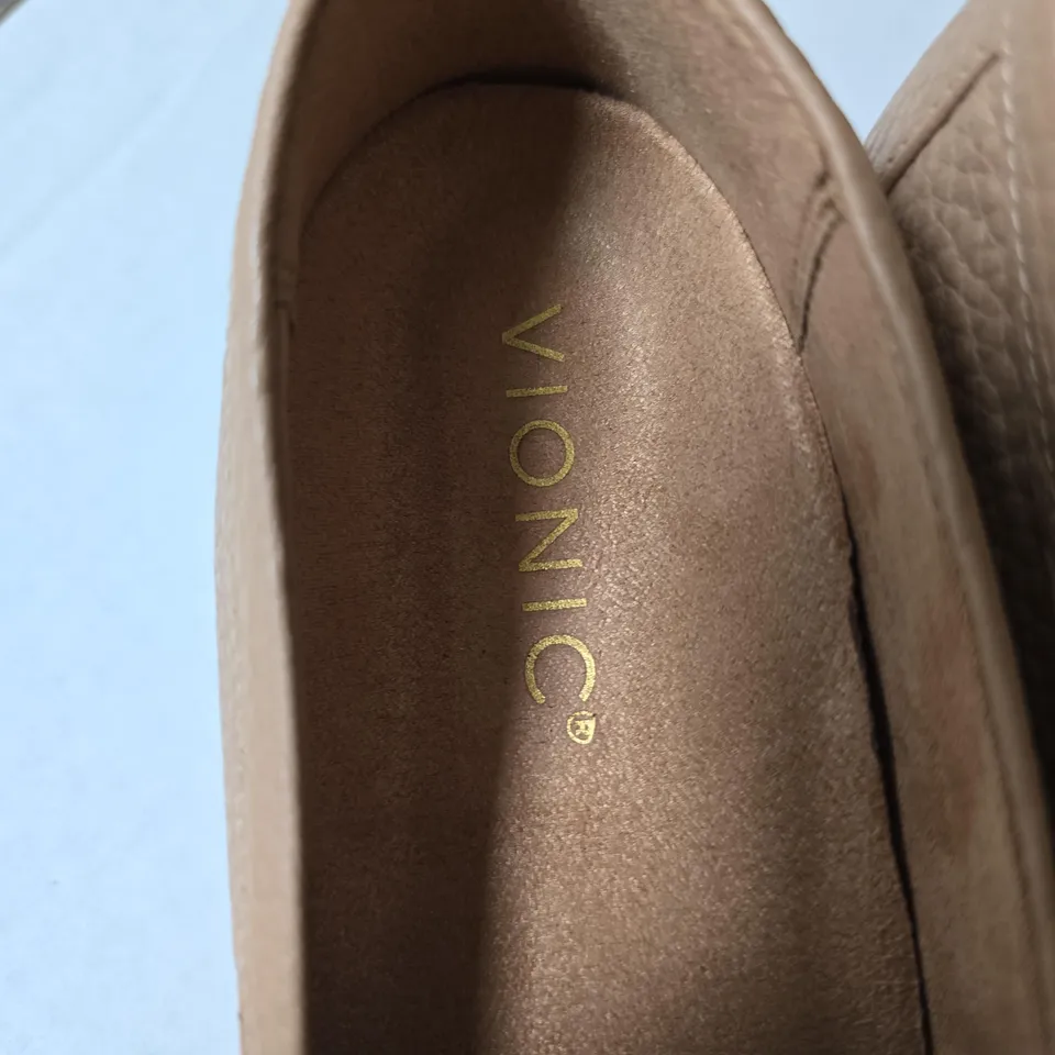 VIONIC WOMEN'S LEATHER LOAFERS – TAN UK 3