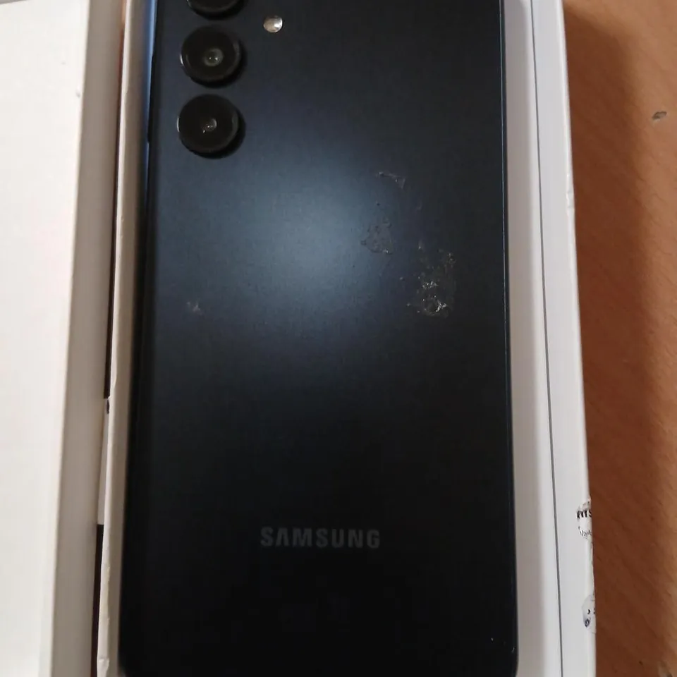 SAMSUNG GALAXY A34 5G – BLACK, BOXED (SEAL IS BROKEN)