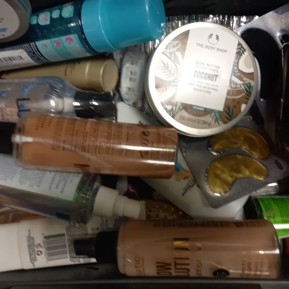 LOT OF APPROXIMATELY 20 ASSORTED HEALTH & BEAUTY ITEMS, TO INCLUDE BELL NUBIAN, UPCIRCLE, THE BODY SHOP, ETC