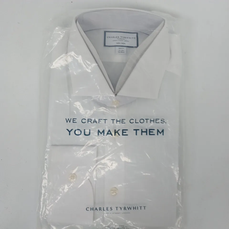 BAGGED CHARLES TYRWHITT SLIM FIT SHIRT IN WHITE SIZE 17/35IN
