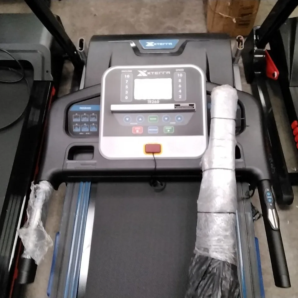 XTERRA TR260 FOLDING TREADMILL 