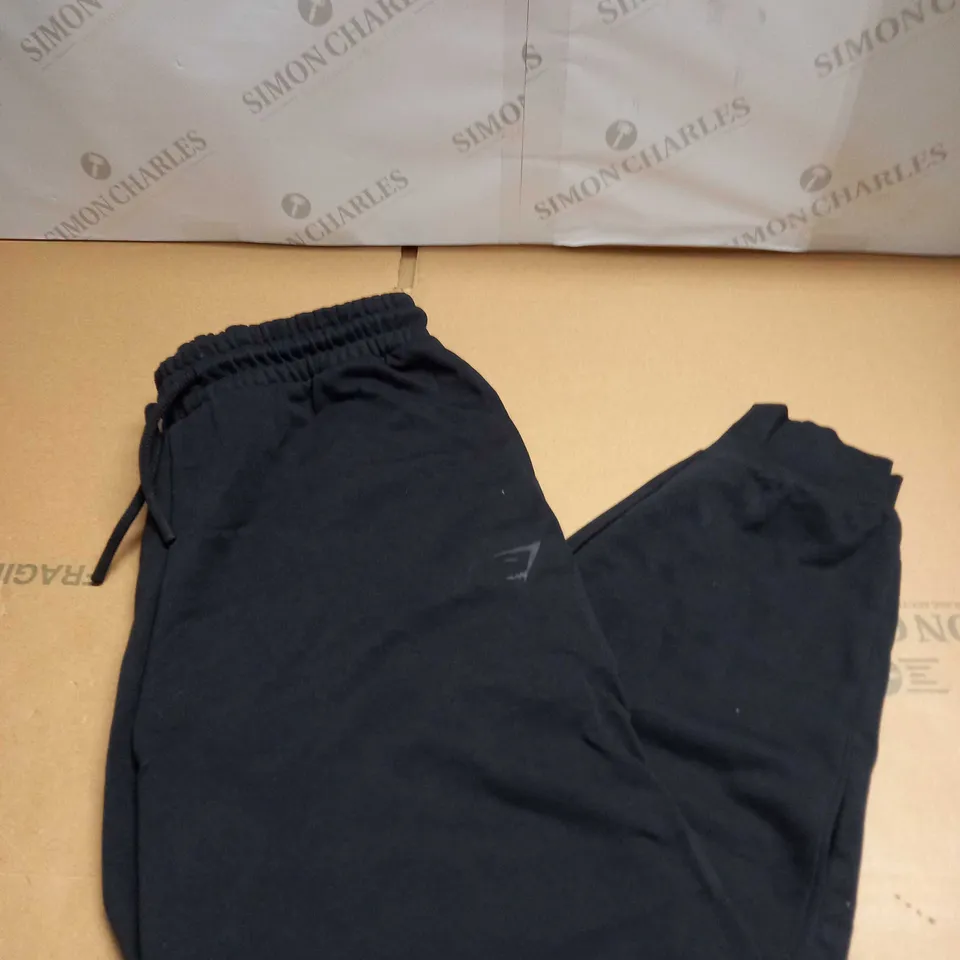 GYMSHARK TRACKSUIT BOTTOMS SIZE M