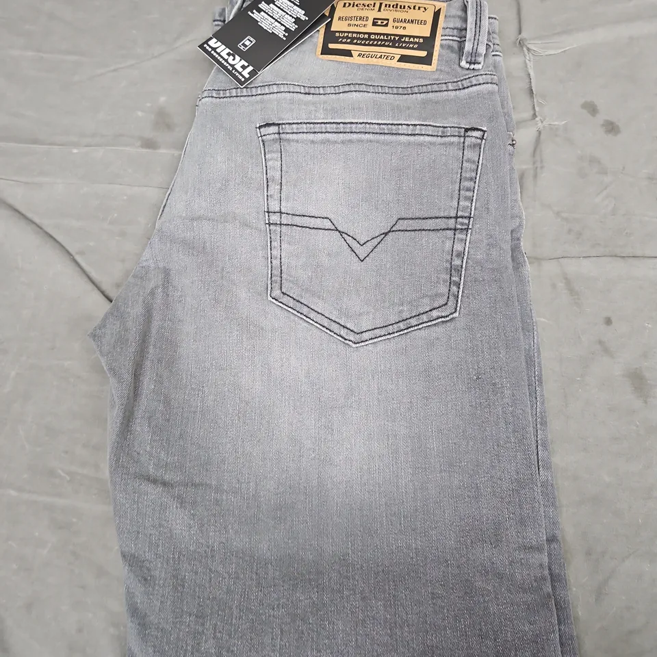 DIESEL LARKEE TROUSERS - W32 X L32