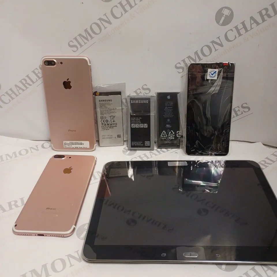 BOX OF APPROXIMATELY 30 ASSORTED SMARTPHONE & TABLET SPARE PARTS FOR VARIOUS MODELS TO INCLUDE BATTERIES, SCREENS, BACKING PANELS ETC